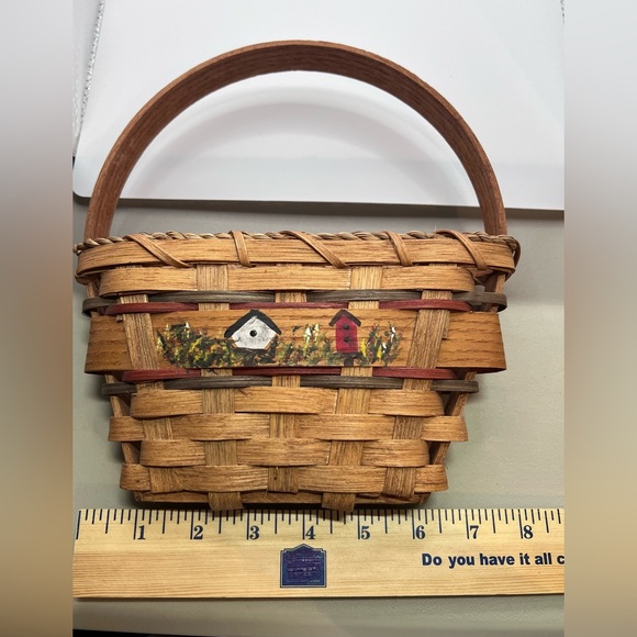 Vintage wall hanging basket hand painted birdhouses wicker rattan weave basket - Picture 9 of 10